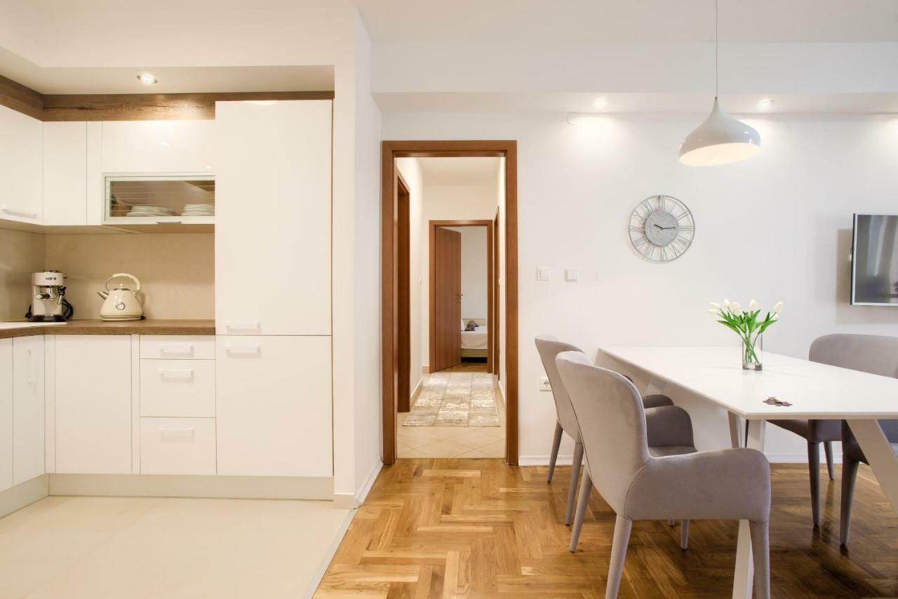 Apartment San Rocco Center Pula Extérieur photo